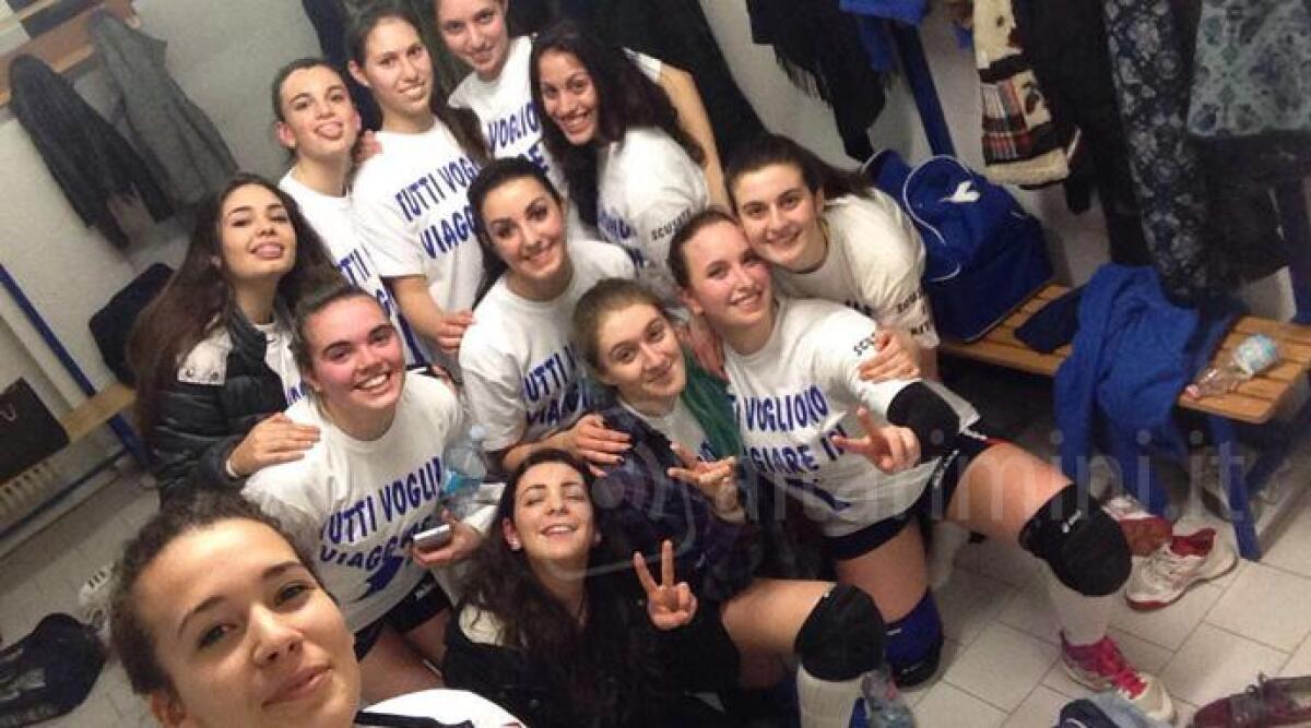 FOTO: lo Junior Coriano vola in Prima Divisione. Le ragazze del Volley 'spengono' la Stella -