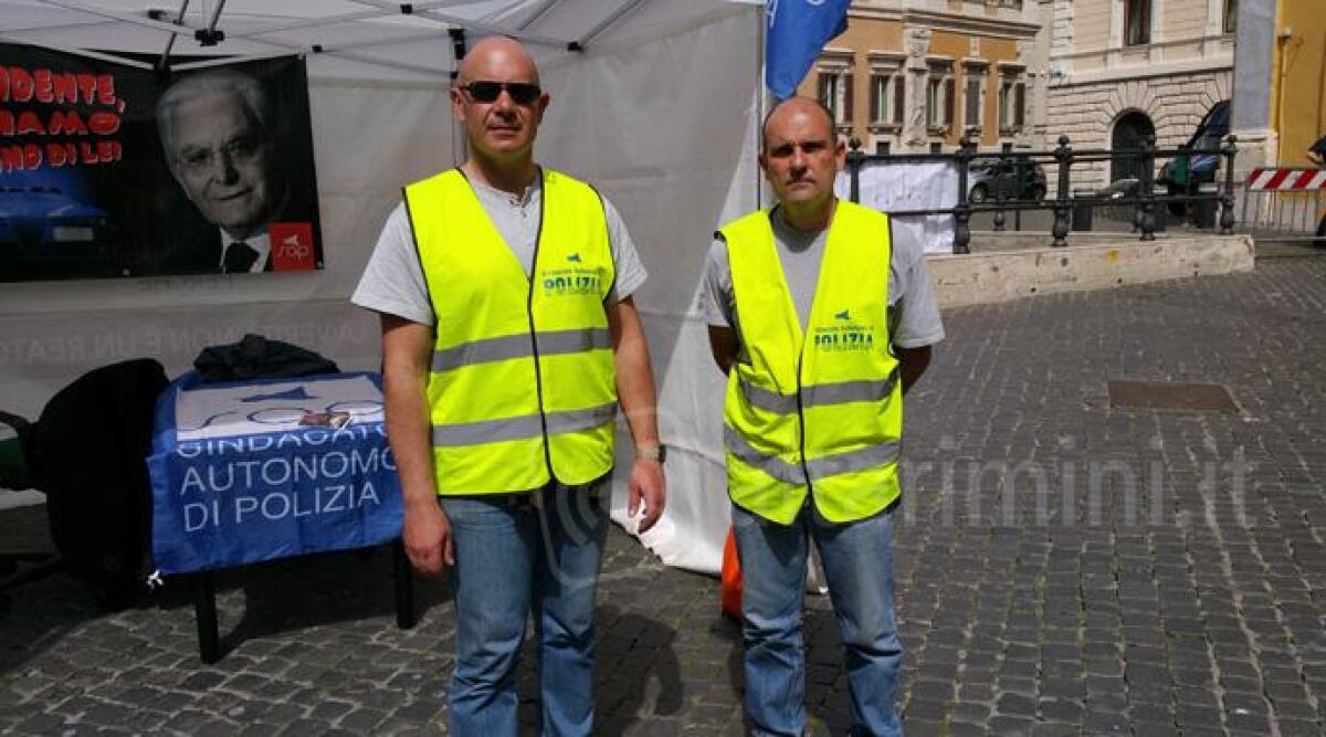 Polizia senza mezzi adeguati, poliziotto riminese in sciopero della fame davanti a Montecitorio - 