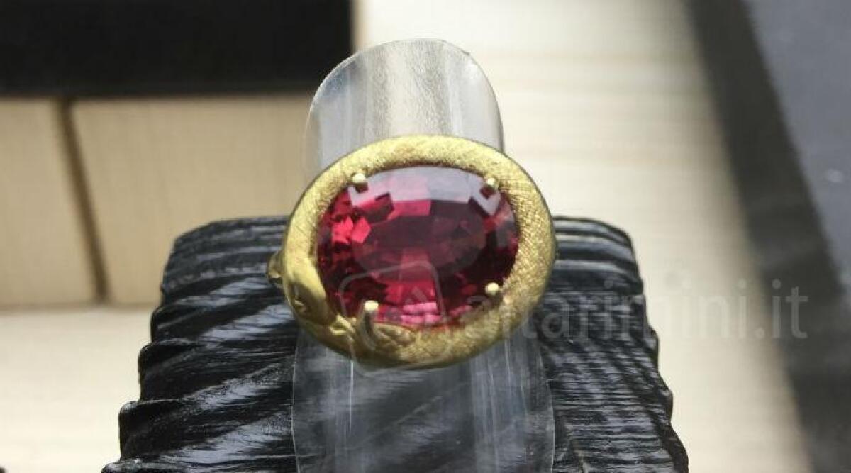 Successo per i gioielli  della riminese Maria Luisa Palazzo al Fuori Salone di Milano - 