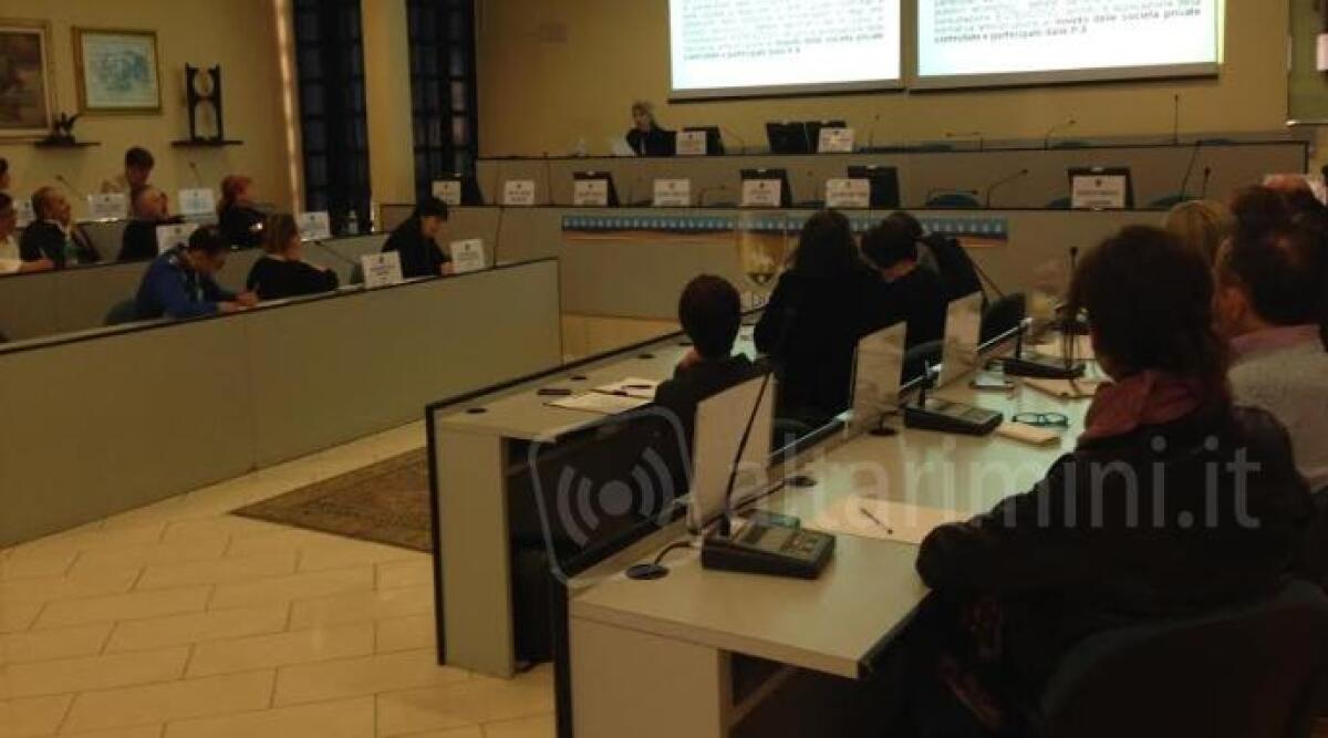 Riccione: approvato in Consiglio rendiconto finanziario 2015. Ok anche  al nuovo statuto Riccione Teatro - 