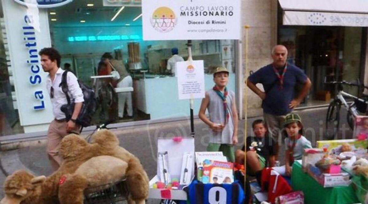 Campo lavoro, al via la due giorni di grande raccolta umanitaria,  migliaia di volontari all'opera - 