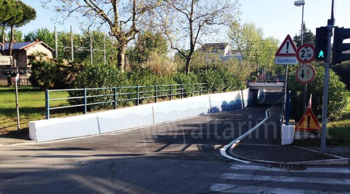 Riccione: dopo i lavori riaperto il sottopasso di via Michelangelo, prosegue asfaltatura strade - 