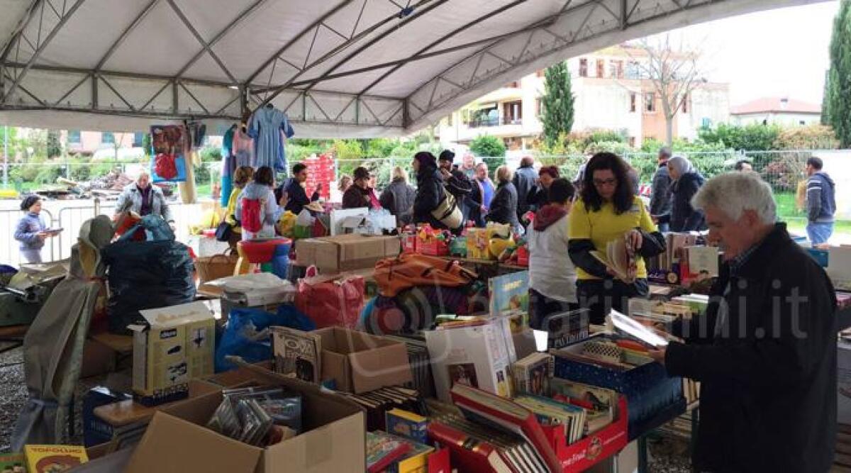 Anche a Santarcangelo il mercatino solidale del campo lavoro, il Sindaco: 'siamo città solidale' -