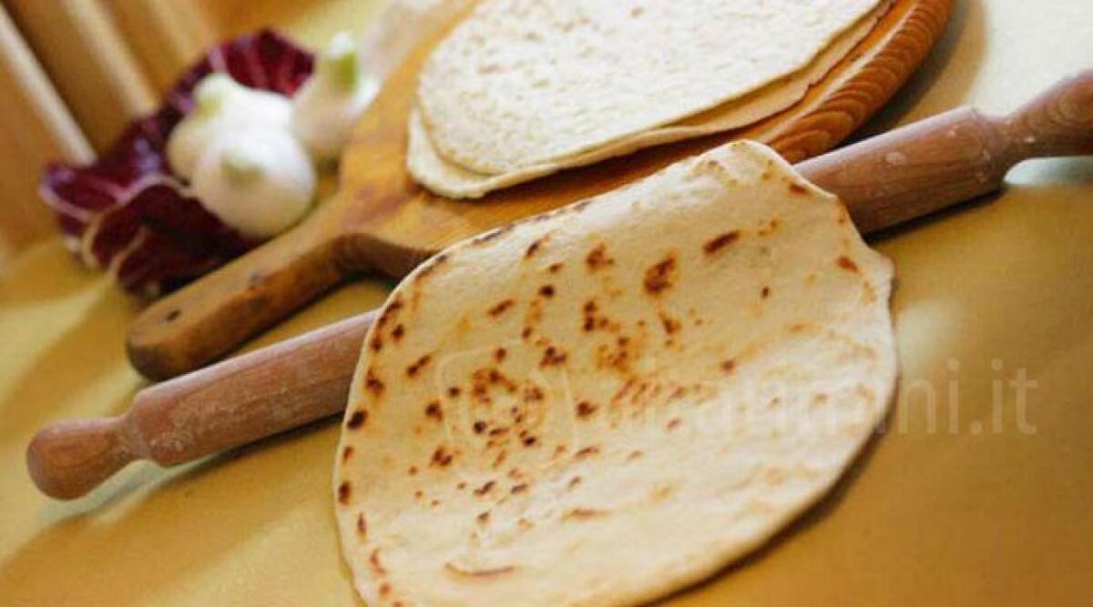 Santarcangelo dedica due giorni alla piadina: tante farciture da scegliere, stand e spettacoli - 