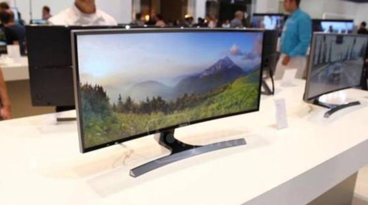 Entrano al Conad Boschetto di Riccione e rubano un televisore led sotto gli occhi dei clienti - 