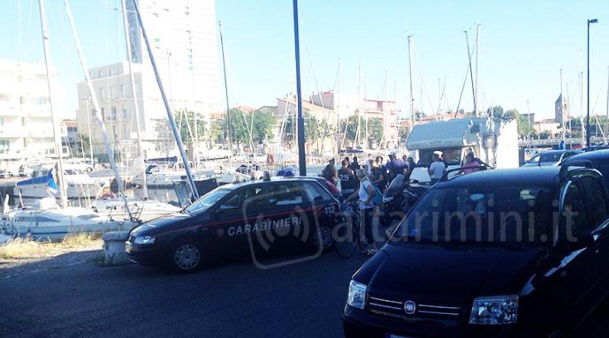 Rimini, cadavere ritrovato nel porto canale: si tratta di un turista bolognese - 