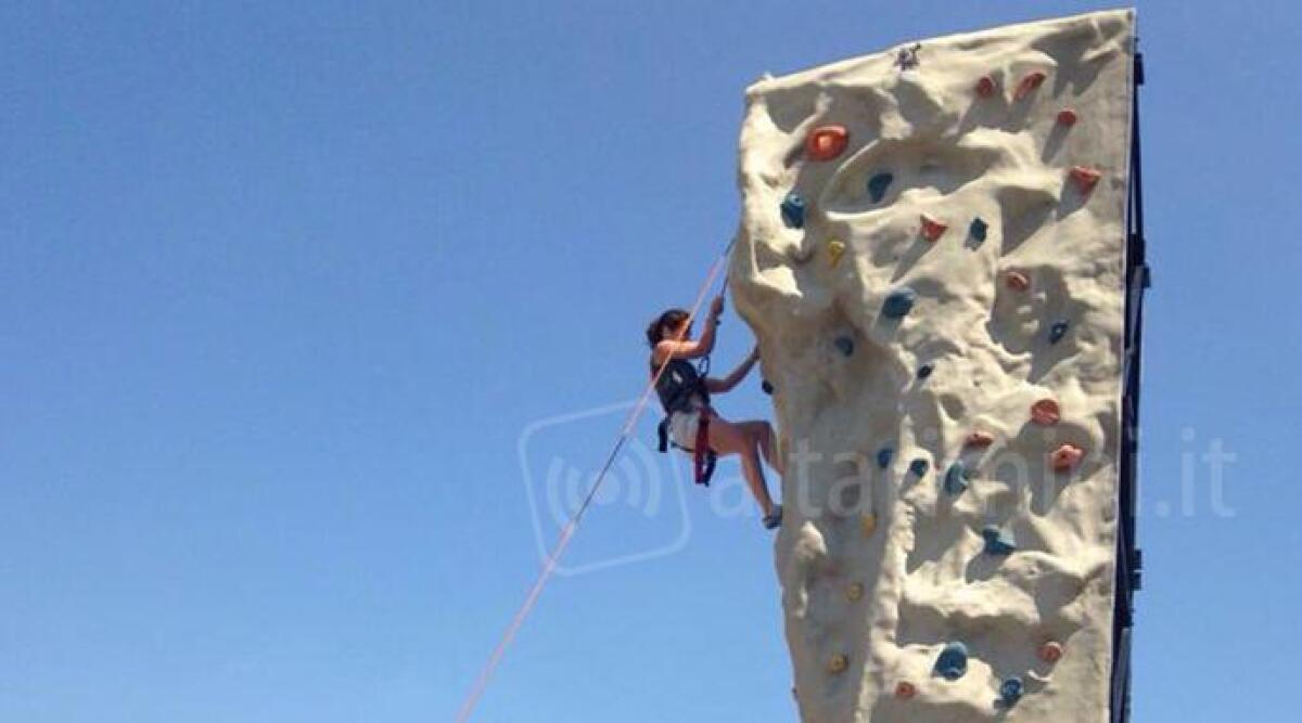 Arrampicate su roccia, nel weekend si diventerà scalatori di montagna in Aquafan -