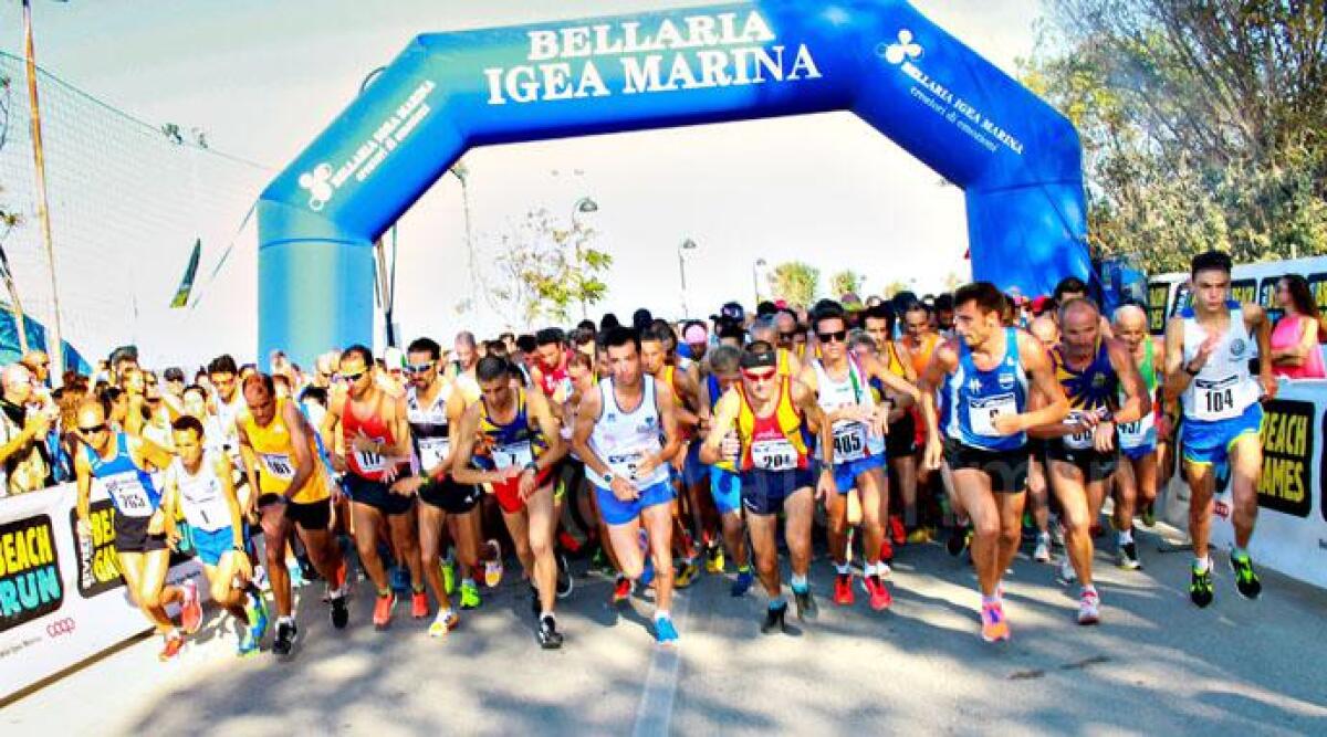FOTO: Rachid e Veronica Paterlini vincono la Riviera Beach Run, sabato di grande sport a Bellaria - 