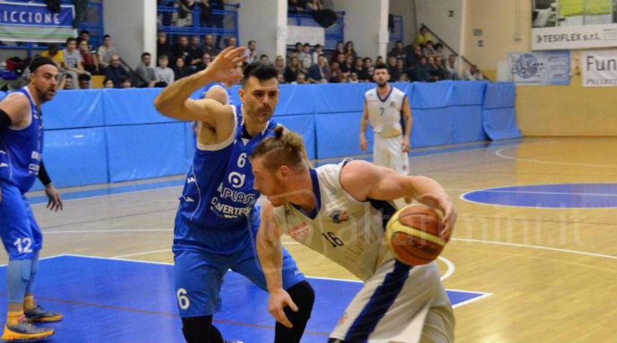 Basket, collaborazione tra Crabs e Dolphins: il nuovo allenatore riccionese &egrave; Gordan Firic - 