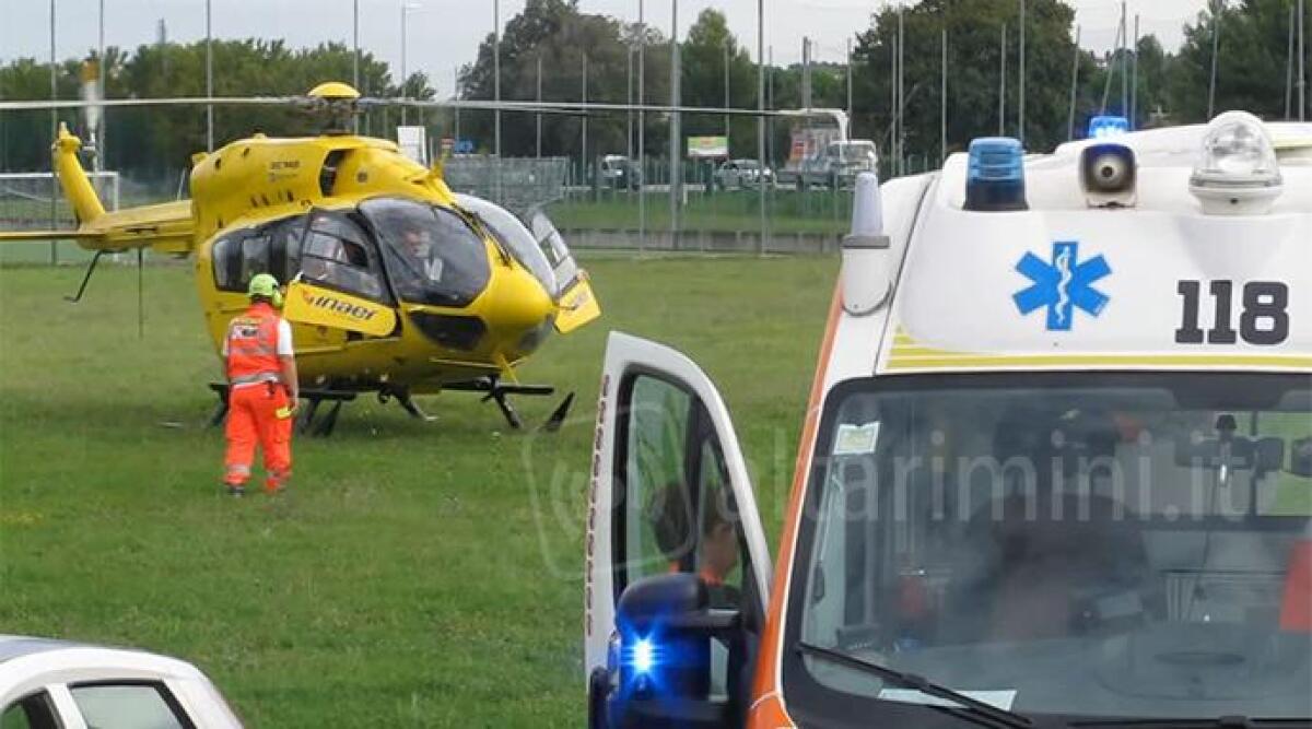 Tragedia a Bagno di Romagna: auto si immette sulla Provinciale e travolge moto. Muore 69enne -