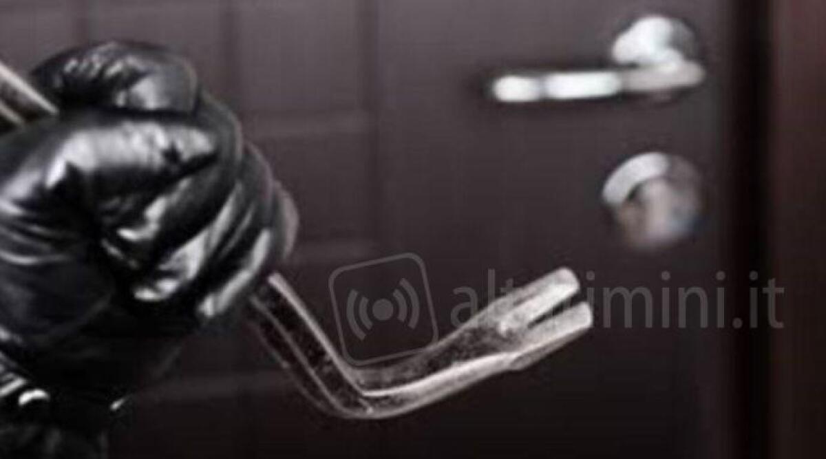 San Marino: due furti nel giro di poche ore a Serravalle, ladri rubano contanti e profumi - 