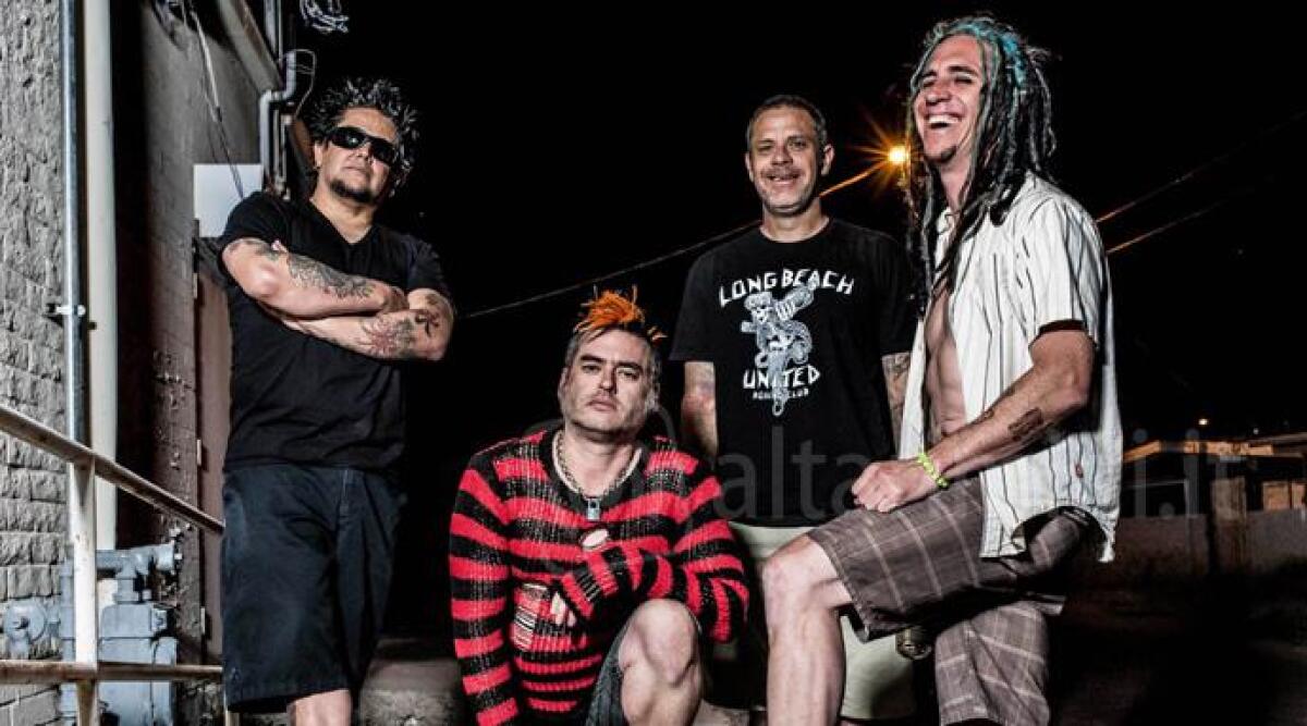 A Bellaria ferragosto alternativo: arrivano i Nofx, storica band punk ospite del Bay Fest -