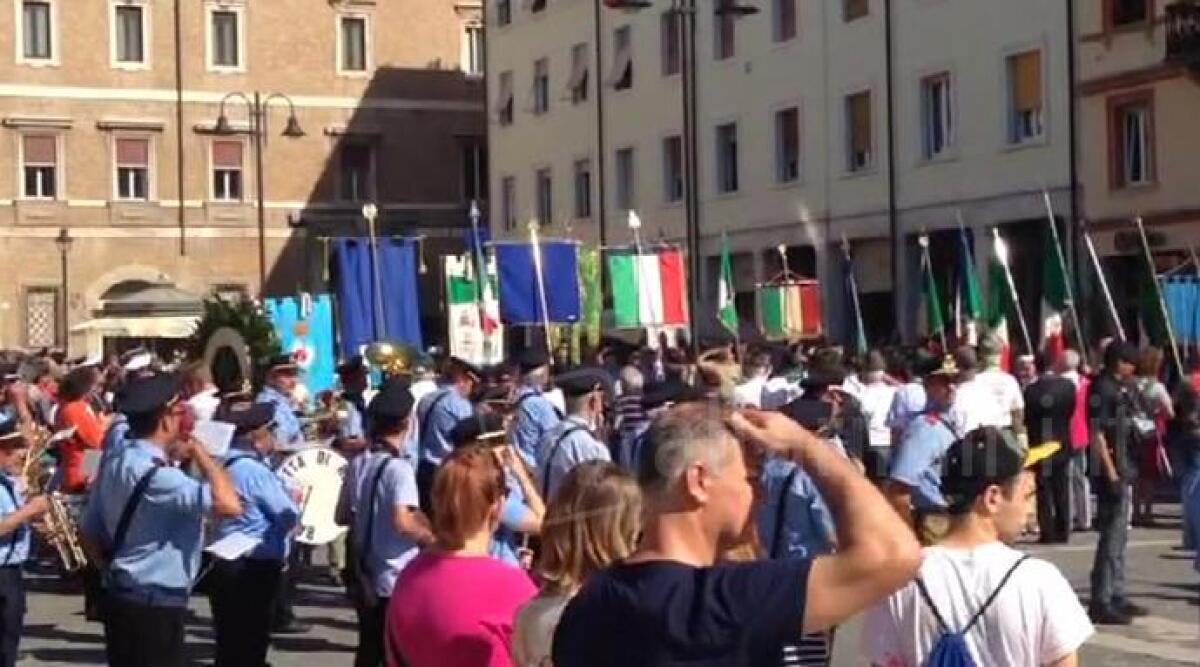VIDEO: Rimini, grande partecipazione all'anniversario eccidio dei Tre Martiri -