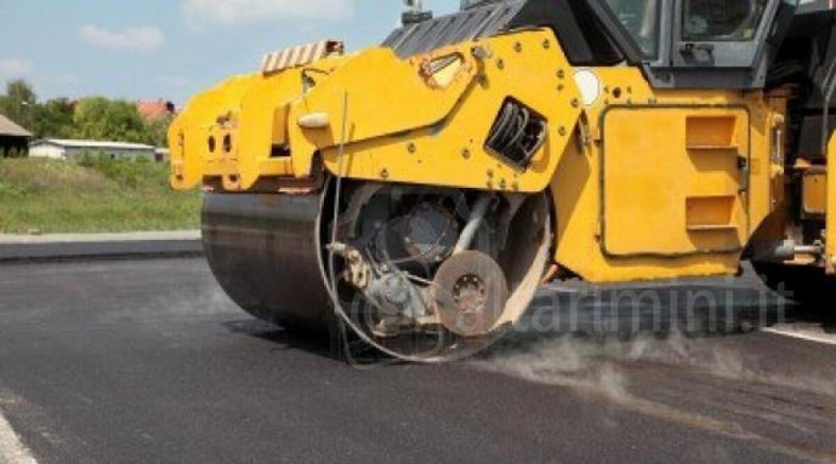 Santarcangelo, asfaltatura tratto di strada via Pascoli causa modifiche alla circolazione - 