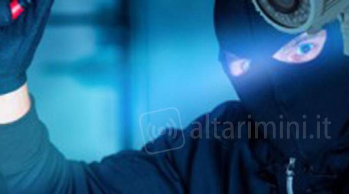 Contro rapine e criminalit&agrave; in arrivo i contributi per la videosorveglianza agli esercizi riminesi - 