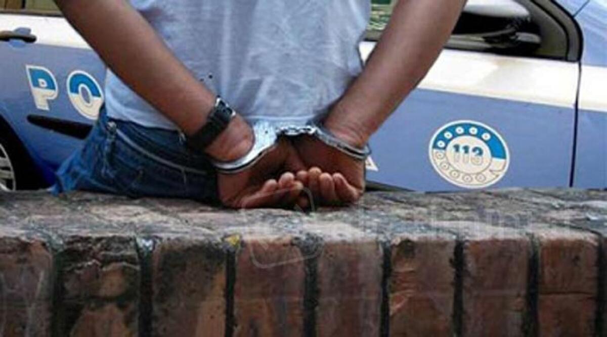 Profugo della Guinea arrestato per spaccio a Rimini, patteggia 6 mesi di condanna - 