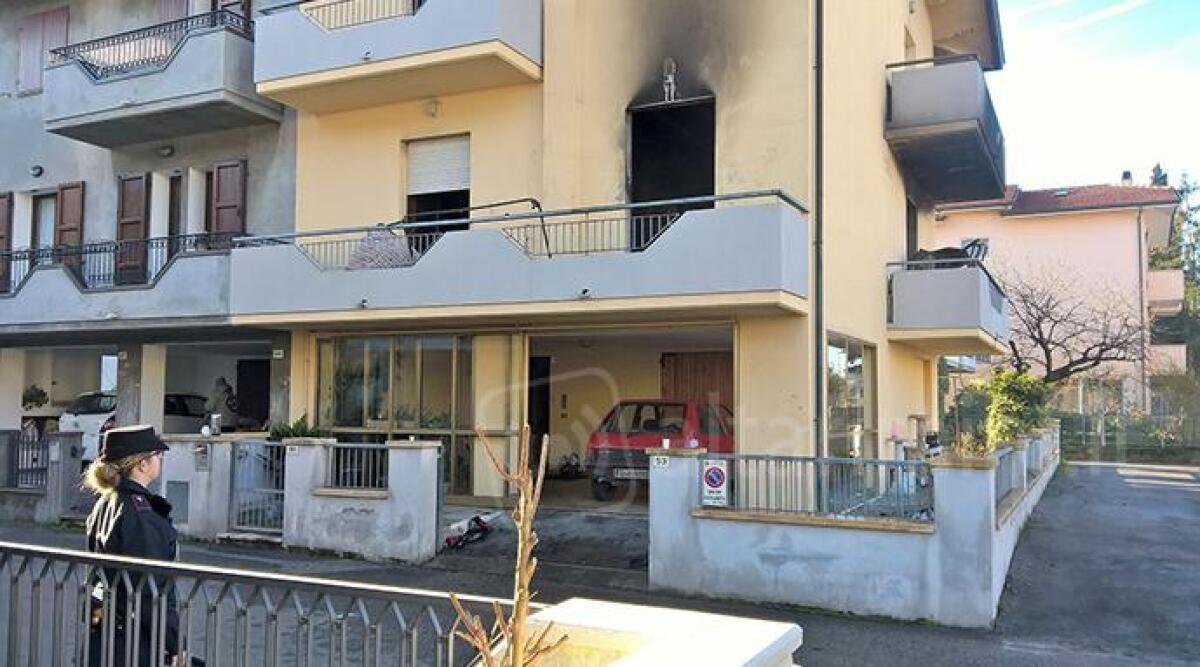 VIDEO: incendio in una casa a San Giovanni in Marignano proprietario intossicato dal fumo -