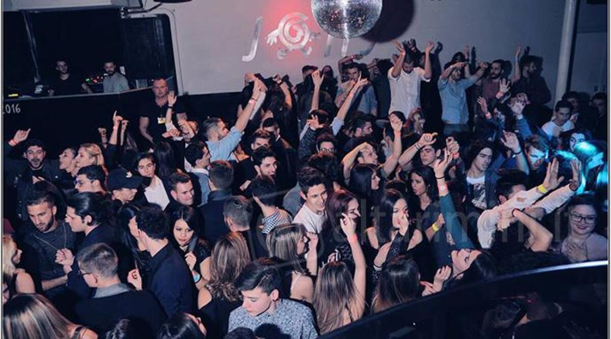 Il Jolly apre dopo mezzanotte, tavolo e bottiglia in omaggio per chi cena nei ristoranti di Novafeltria - 