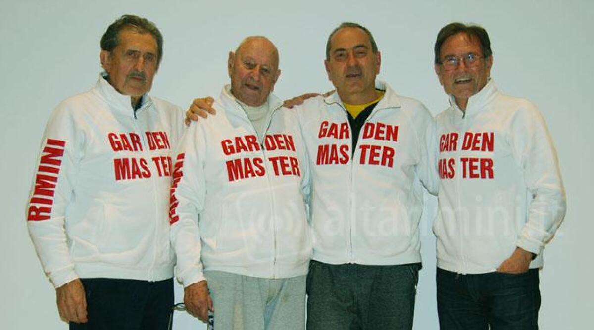 La leggenda Mario de Giampietro e altri nuotatori master del Garden premiati dal Coni - 