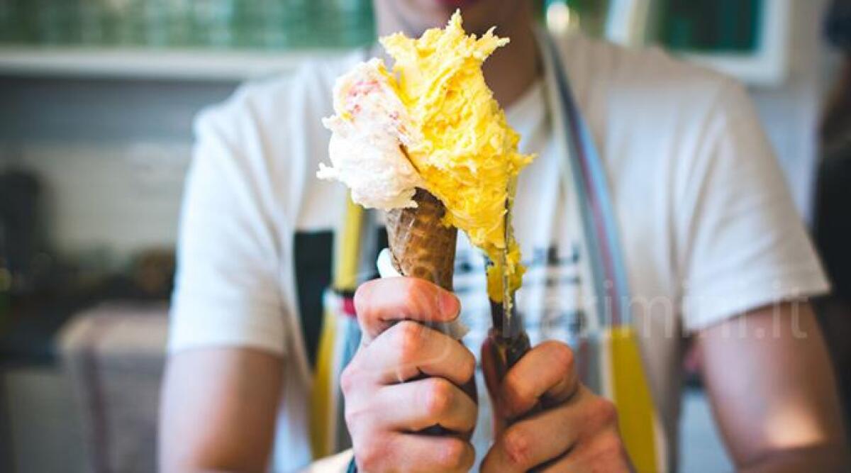 Invasione di 'scrocconi' al sigep di Rimini, persone addirittura con i trolley per caricare il gelato. E' polemica - 