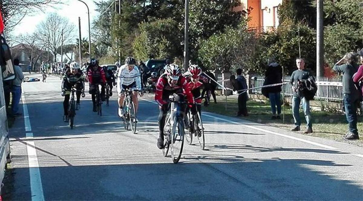 Ciclismo, buone prove della Benessere e Sport di Santarcangelo con tre vittorie e diversi piazzamenti -