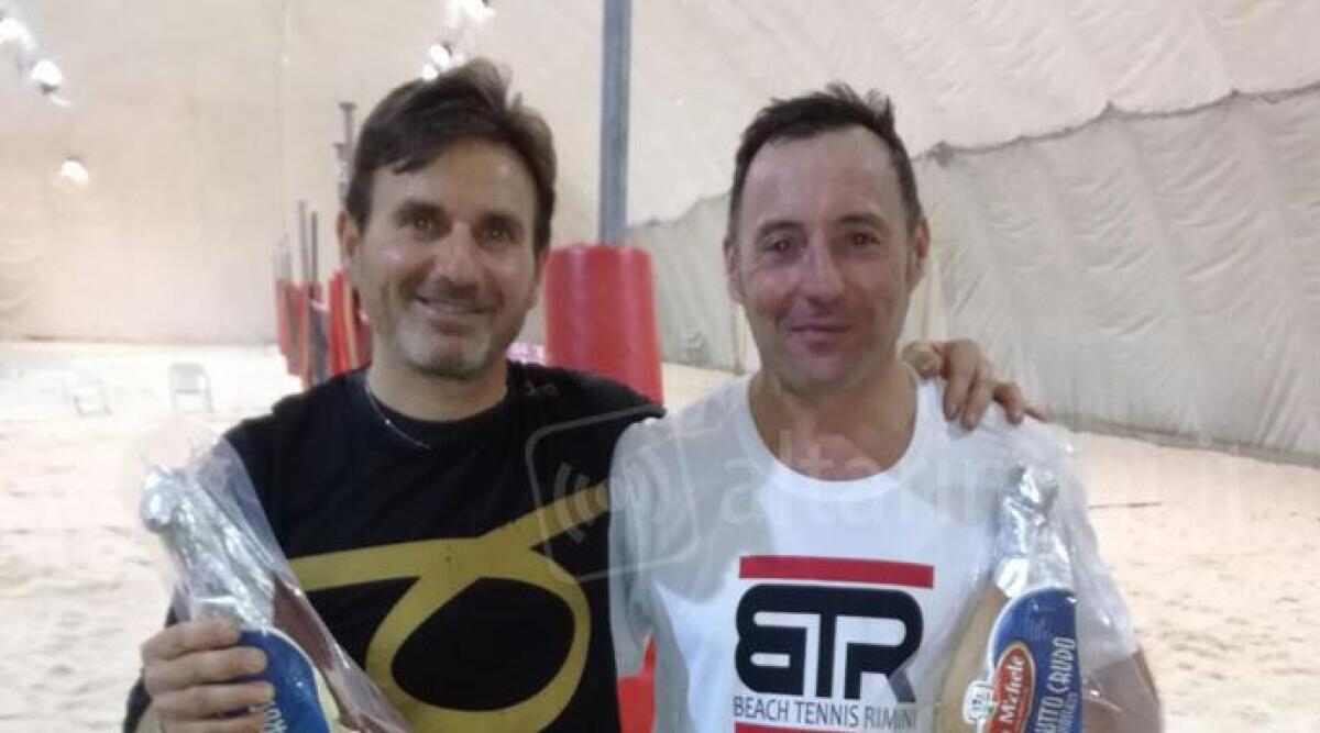 Beach Tennis al Garden, Luca Nanni e Ivan Montaguti mattatori del mercoled&igrave; sera - 