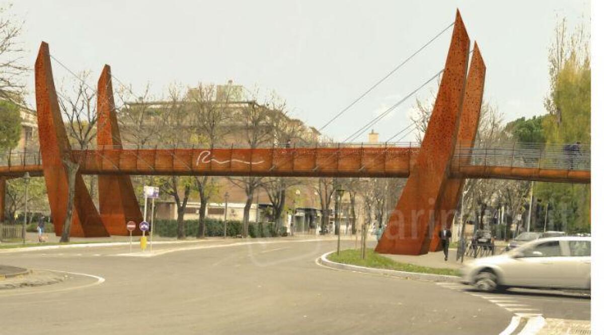Rimini, chiusura via Roma: tutto pronto per l'arrivo del nuovo ponte pedonale dal peso di 940 quintali -