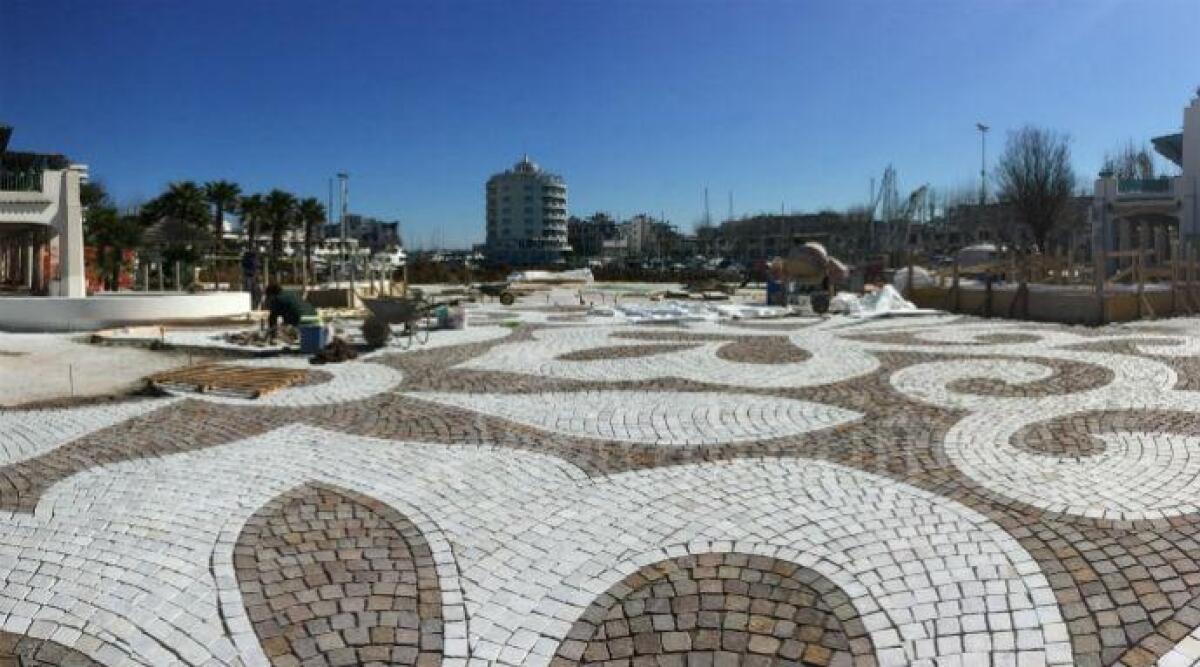 Una piazza Colombo tutta nuova per Portoverde: sarà pronta entro l'estate -