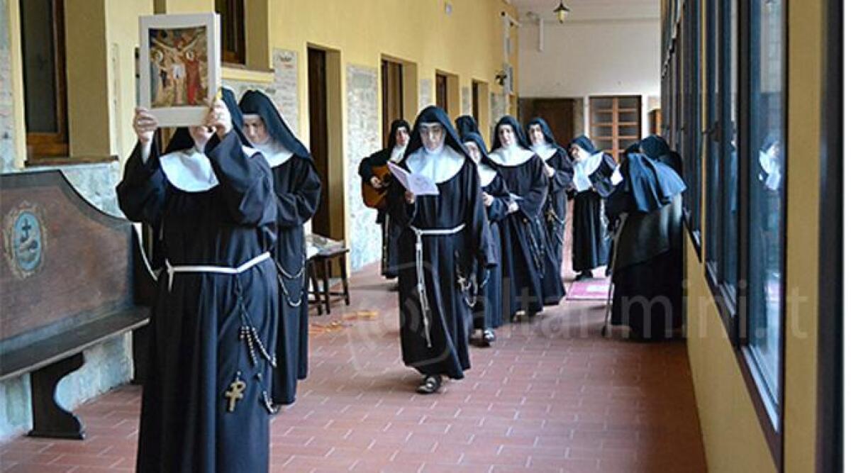 Entrano in convento ma non per pregare: ladri rubano 500 euro di offerte alle suore di Sant'Agata Feltria -