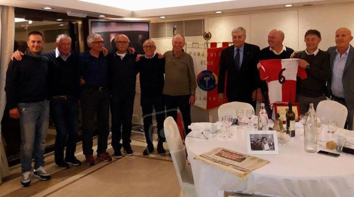 FOTO: Rimini Calcio, emozionante cena con i giocatori che nel '75 conquistarono la serie B - 