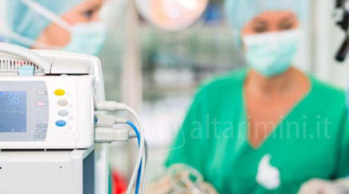 Studente in vacanza a Rimini morto per sospetta meningite, luned&igrave; l'autopsia sul 19enne - 