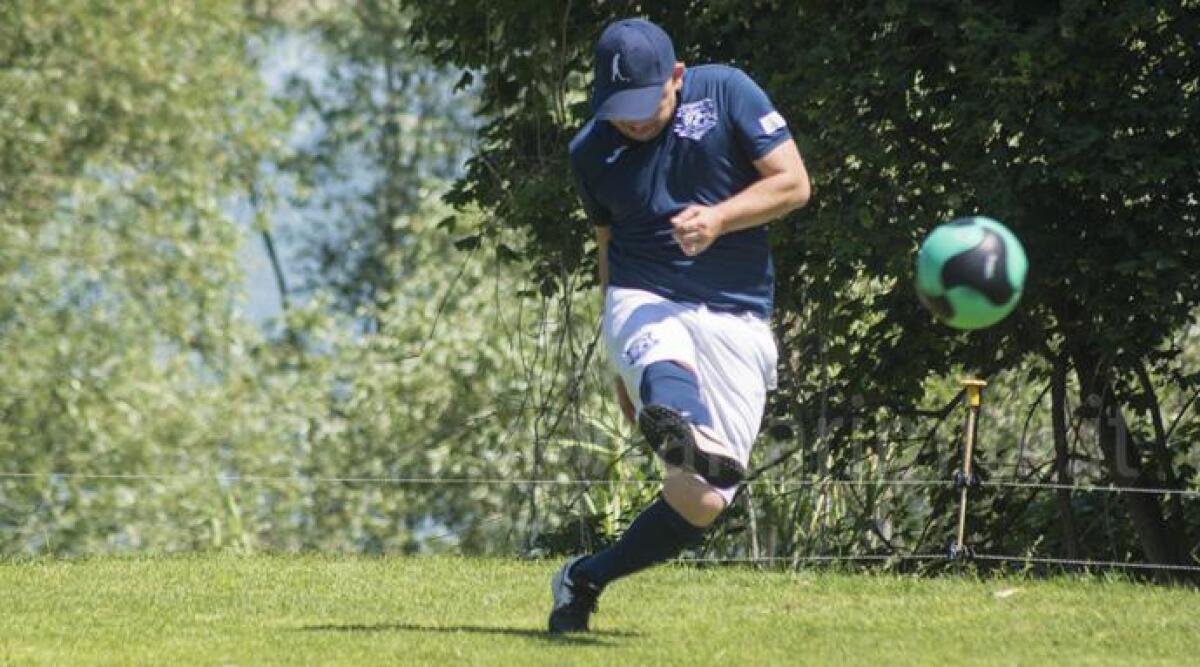 Ex calciatori protagonisti con il Footgolf: tra loro anche Paolo di Canio e il 'condor' Agostini - 