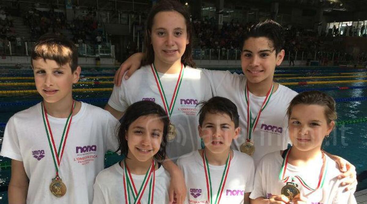 Nuoto, Riccione la fa da padrone agli Swimming Games Aics Open: 36 medaglie per gli atleti - 