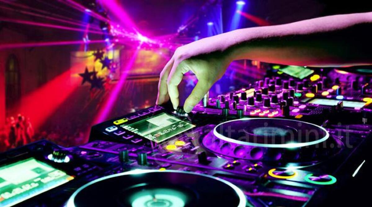 Operazione &lsquo;Black Dance&rsquo;, incassi in nero per oltre 20 milioni: nei guai otto gestori di discoteche - 
