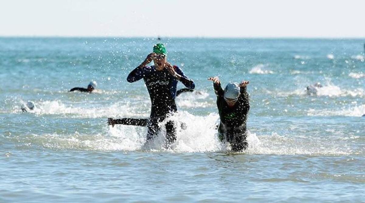 Triathlon, il riminese Michelangelo Parmigiani conquista lo sprint di Cervia. Tra le donne vince la Spimi - 