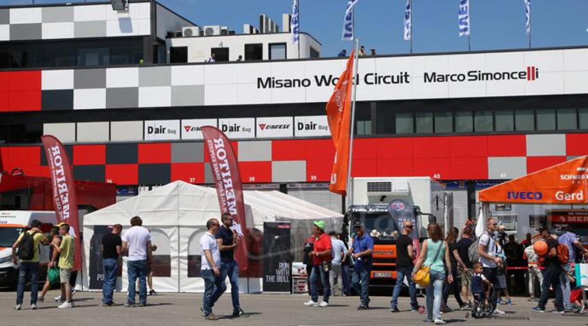 Nuova facciata per il Misano World Circuit, ancor pi&ugrave; visibile l'intitolazione a Simoncelli - 