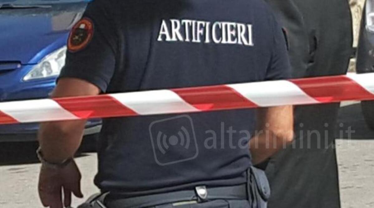 Scatta un allarme bomba a Riccione, ma l'ordigno &egrave; finto. Aperto un fascicolo per procurato allarme - 