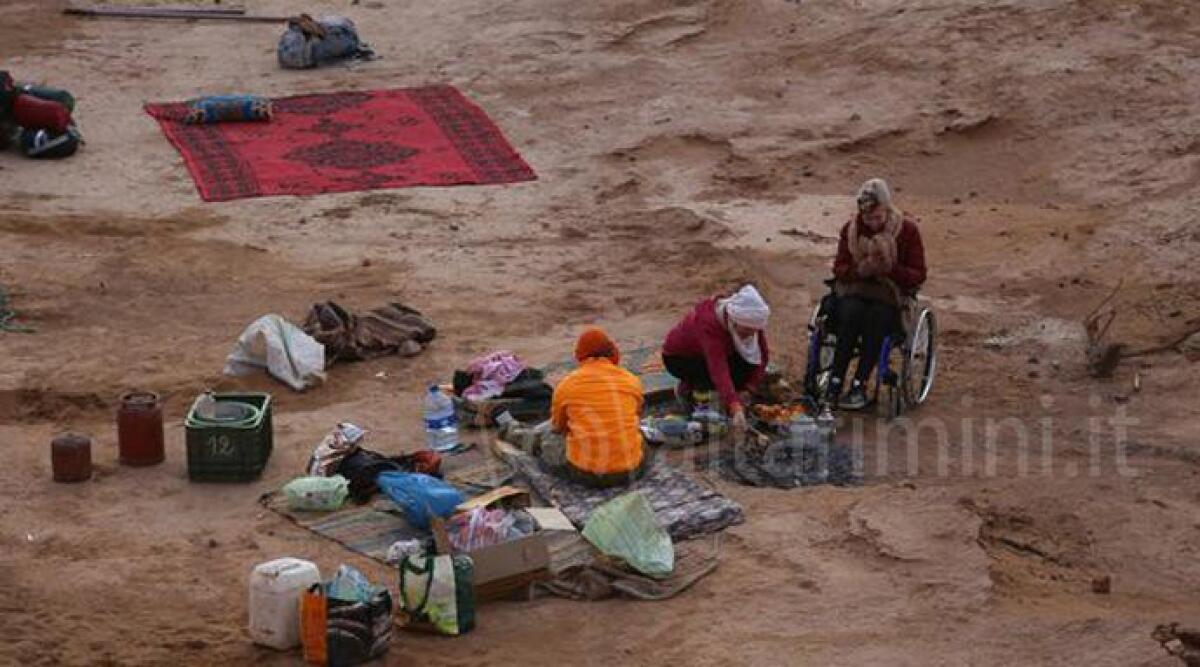 L'impresa di Sabrina Spada: disabile dopo incidente, ha scalato la Grande Duna del Sahara - 