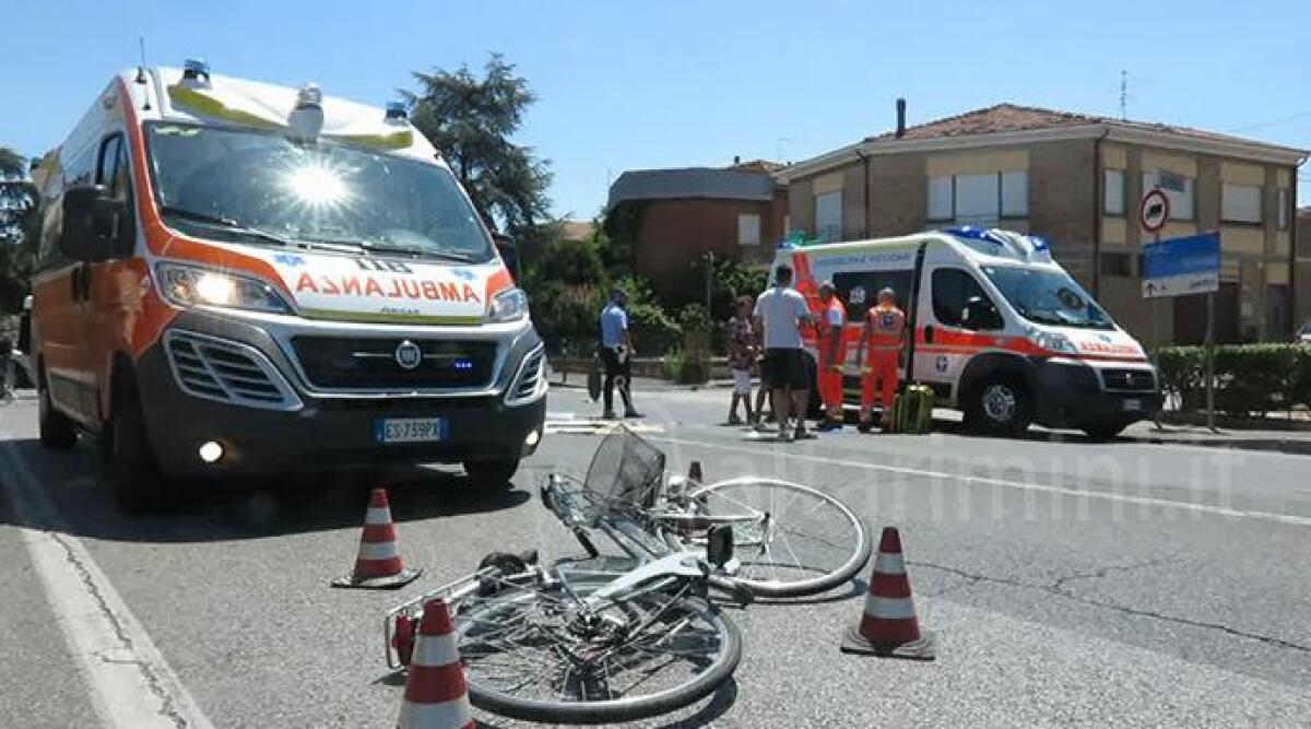 VIDEO: Santarcangelo, scooter contro bicicletta. Brutto incidente in tarda mattinata - REPERTORIO