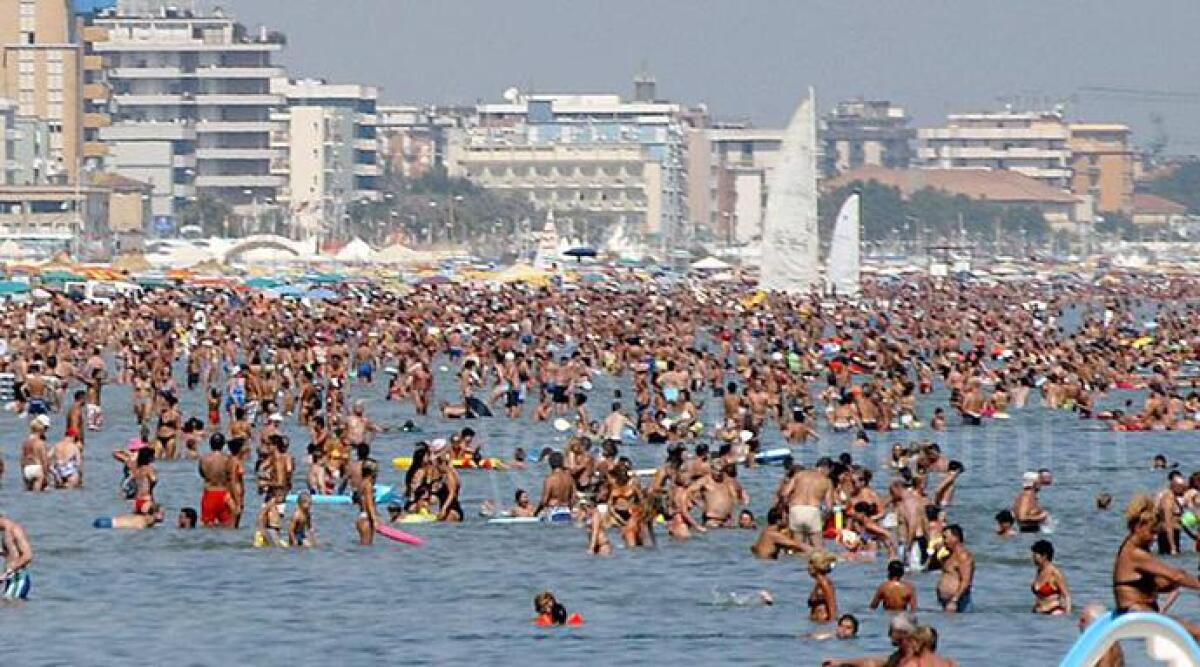 Riccione cresce, più turisti nel primo semestre: tornano tedeschi e svedesi -