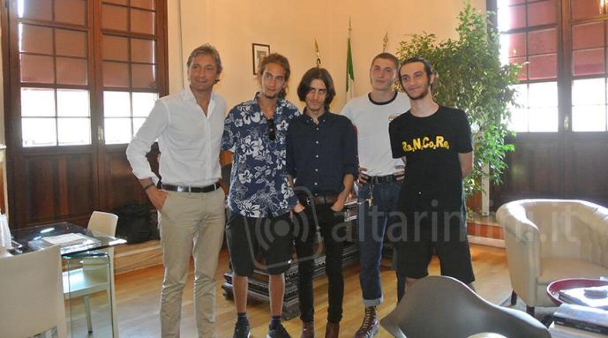 Alternative station, la band riminese che ha aperto il concerto di Vasco ricevuta dal sindaco di Rimini -