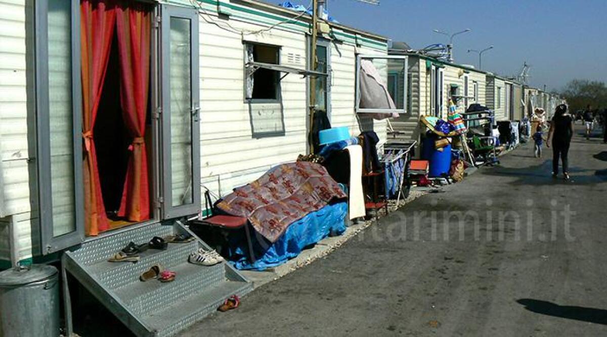 Rimini, no alla microarea nomadi in via della Lontra, incontro del comitato Grotta Rossa - 