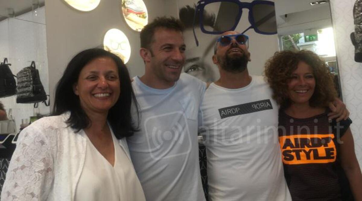 L'arrivo di Del Piero a Riccione in un bagno di folla in delirio, FOTO e INTERVISTA -