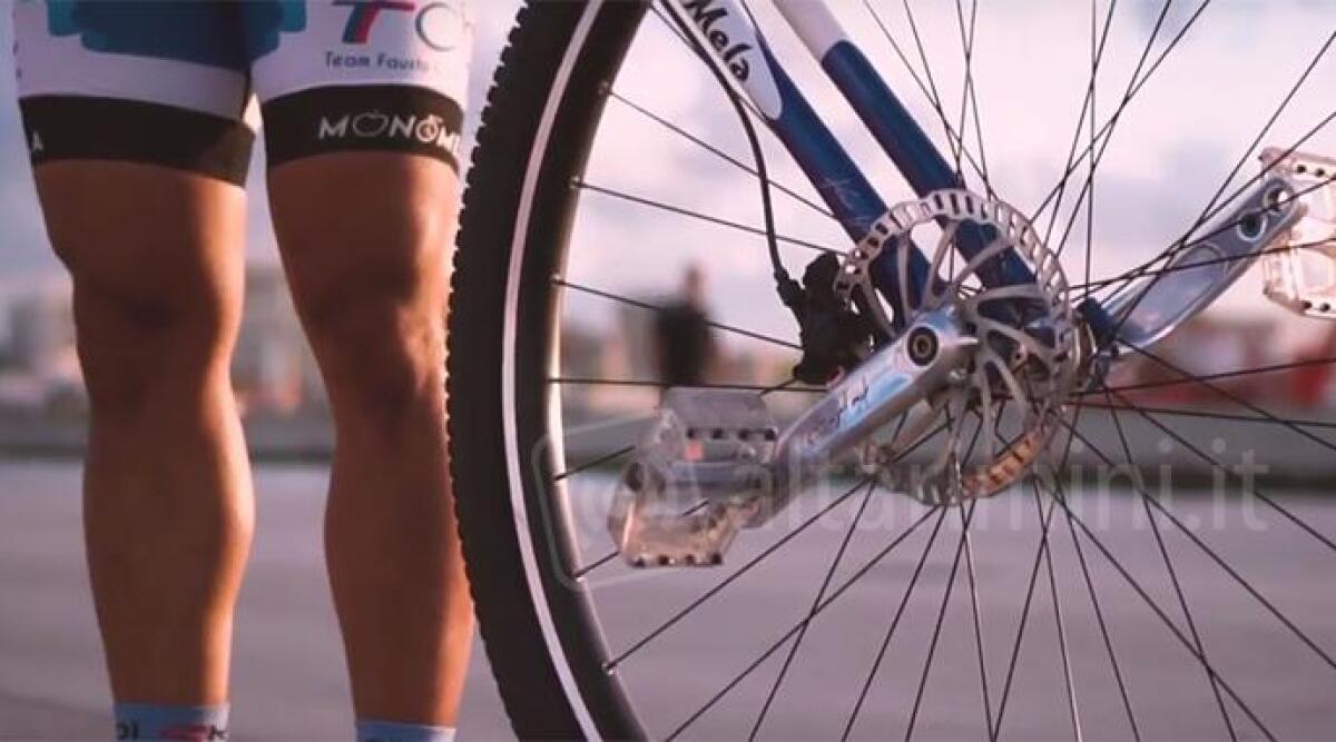 Vivo in equilibrio: emozionante video di 1 minuto con un riminese fuori dal comune e le bellezze della citt&agrave; - 