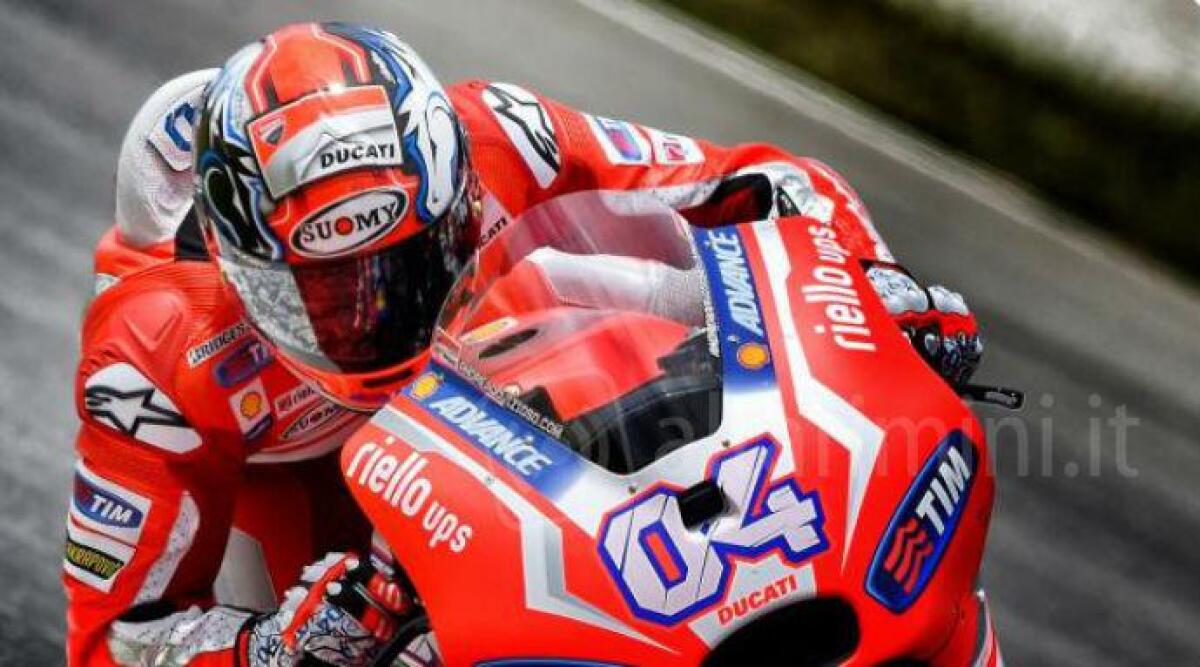Motogp: anche Bellaria partecipa agli eventi con una mostra di moto e caschi da gara - 