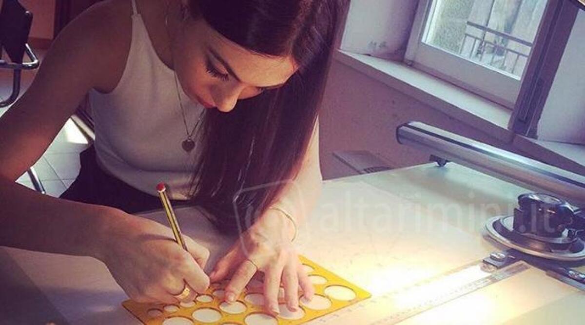 Giovane coppia della Valmarecchia lancia una originale linea di anelli realizzati con la stampante 3D - 