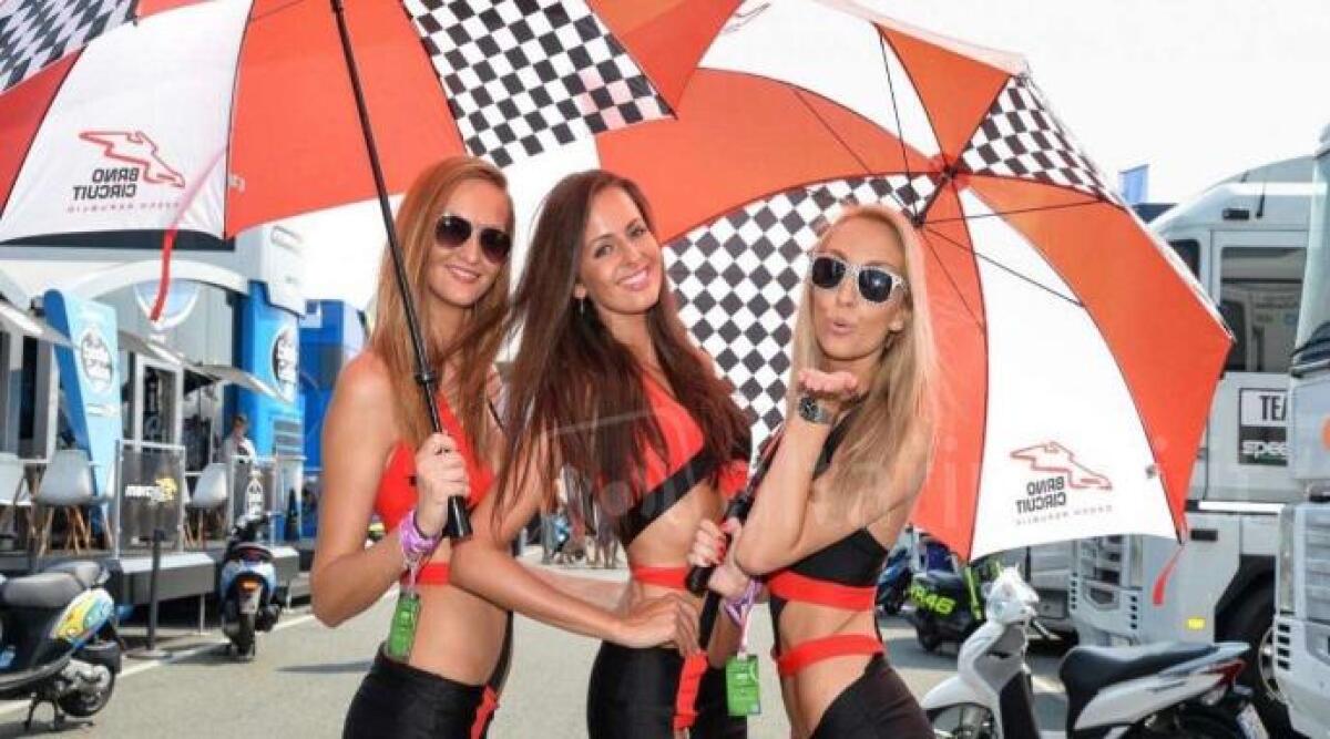 E&rsquo; un week-end a tutto gas con la MotoGp, fiumi di birra, piadina, polenta e sport sulla spiaggia - 