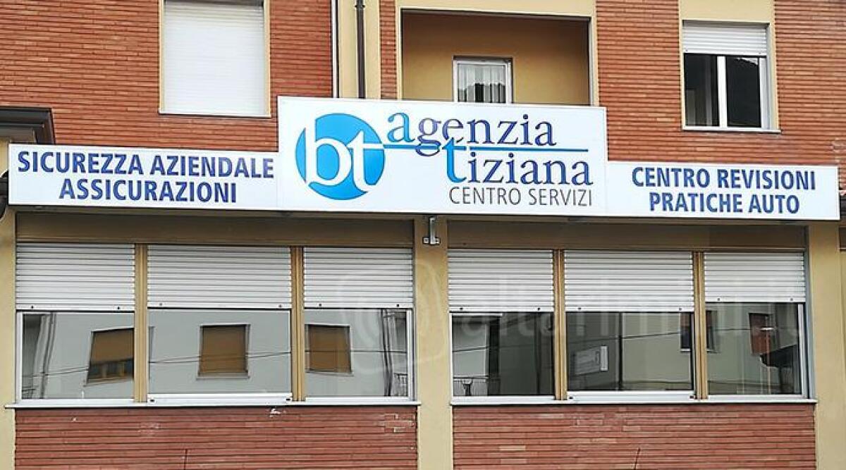 Agenzia Tiziana di Novafeltria festeggia 28 anni di attivit&agrave; con una nuova sede - 