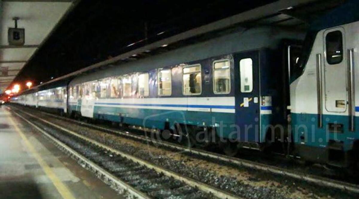 Ferrovie, investimento mortale tra Riccione e Cattolica: forti ritardi ai viaggiatori - 