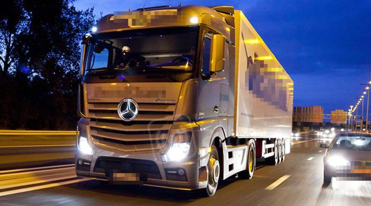 Rimini, con tir in autostrada a 130 all'ora: denunciato camionista. Aveva un marchingegno per alterare la velocità -